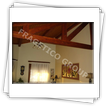 Casa con pareti di pannelli premontati tipo ossatura- piattaforma o timber frame con placcatura interna con legno e gesso - vista interna