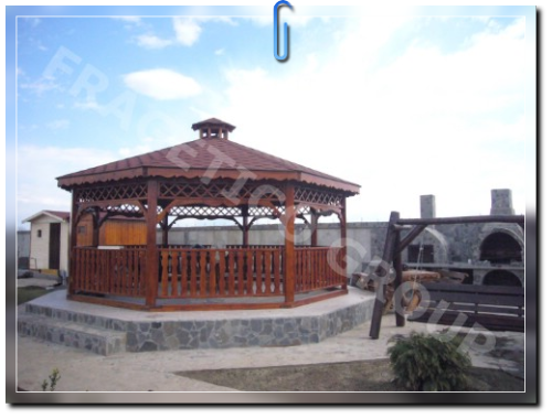 Gazebo in legno FRG Octo 6000  con il lato di 2.296 m 